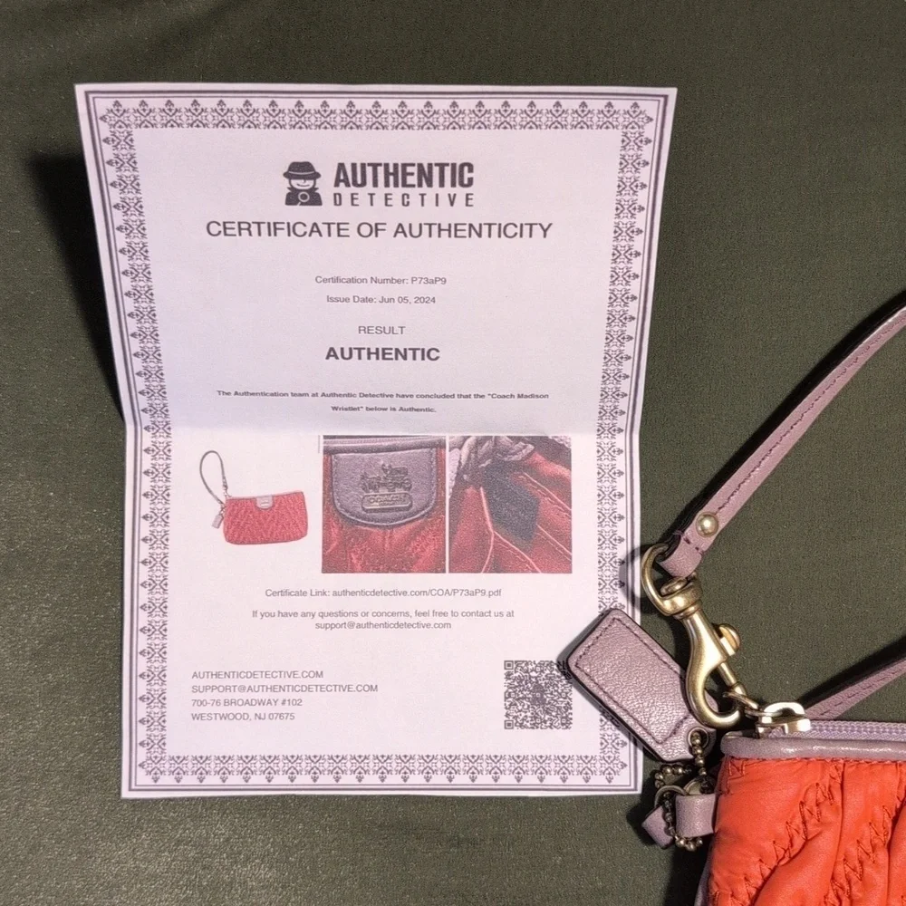 Coach Puffy Quilted Orange and Purple Chevron Wristlet with COA